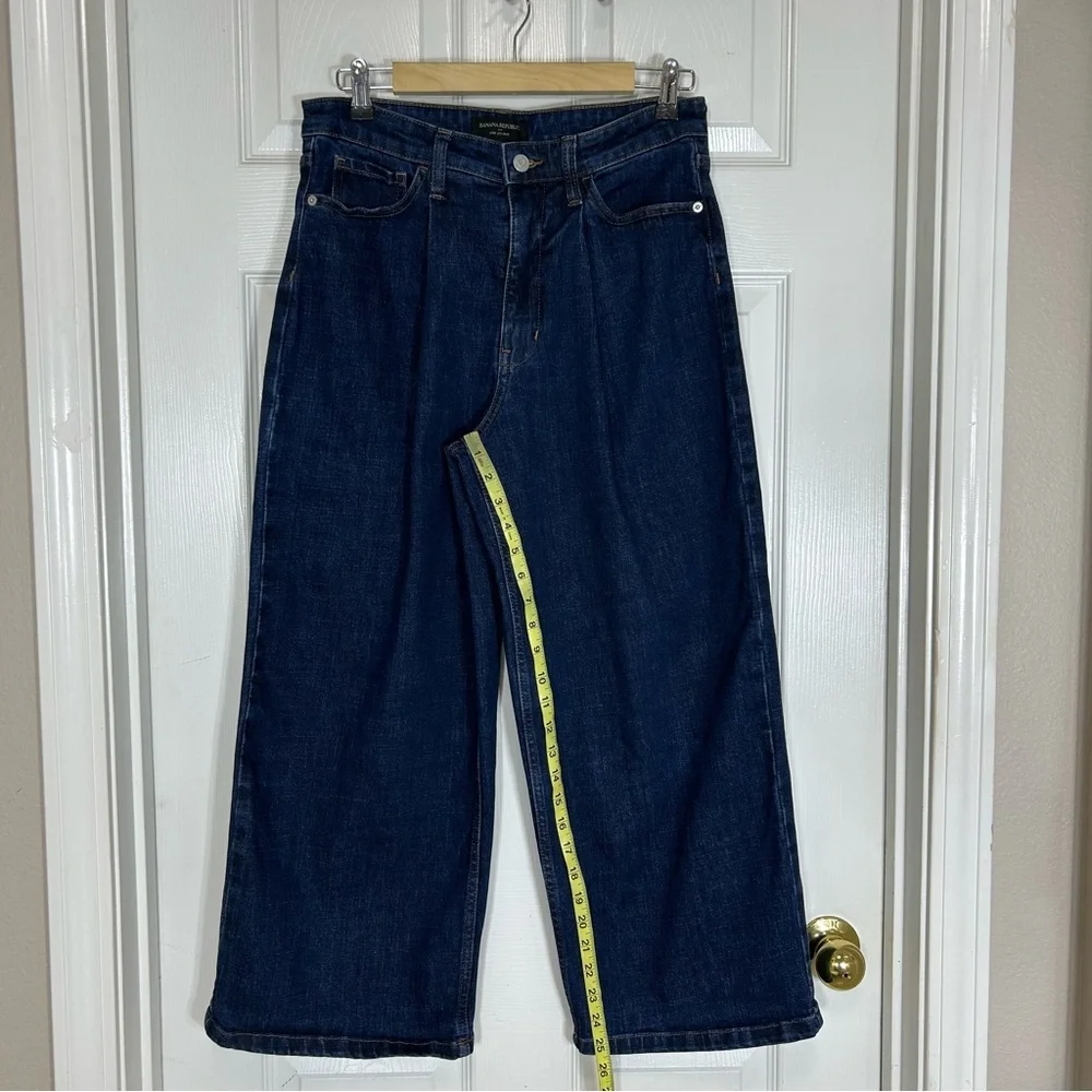 Banana Republic Cotton Blend Dark Wash HighRise Pleated Wide Leg Crop Jeans 28/6